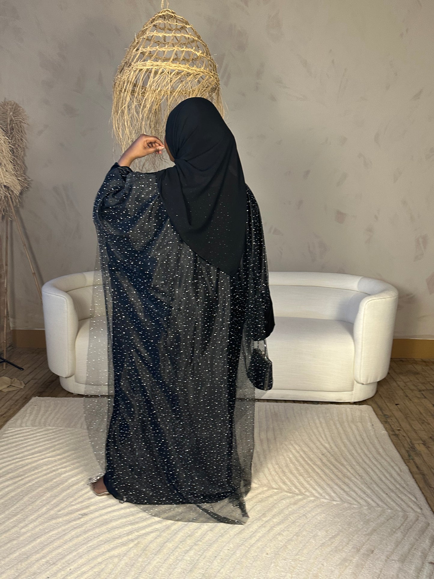 Tasneem Abaya (closed)